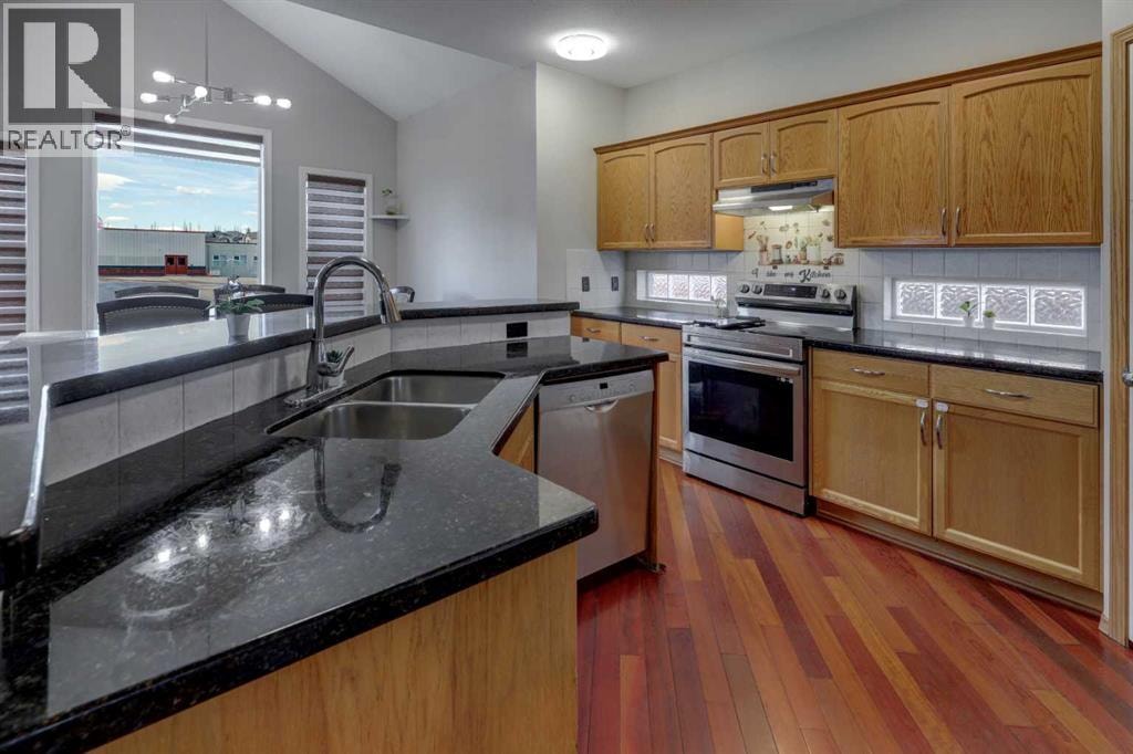 17 Royal Birch Way NW — photo 8