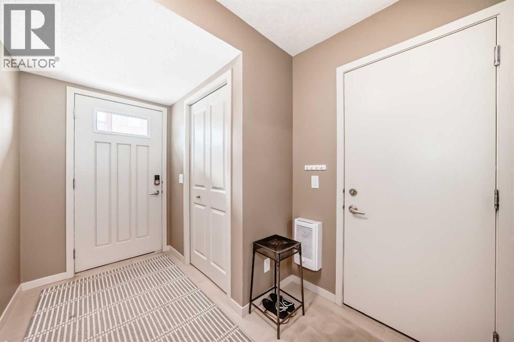 205 Copperpond Row SE — photo 3