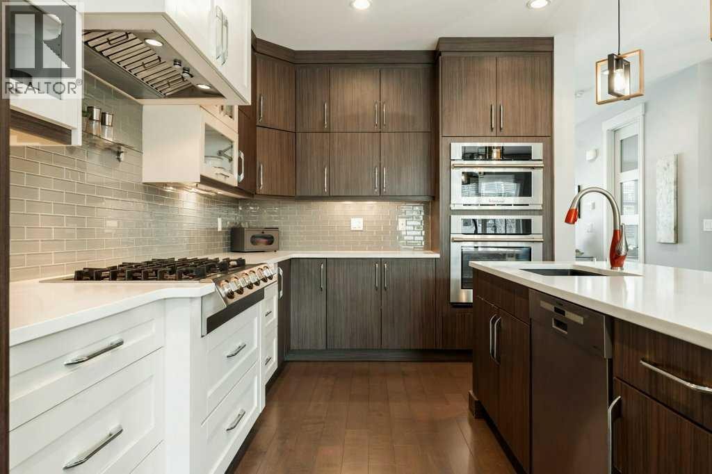 1939 26 Avenue SW — photo 12