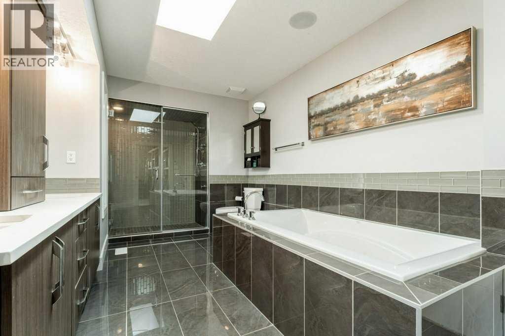 1939 26 Avenue SW — photo 27