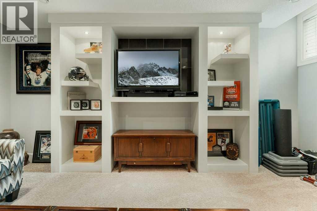 1939 26 Avenue SW — photo 37