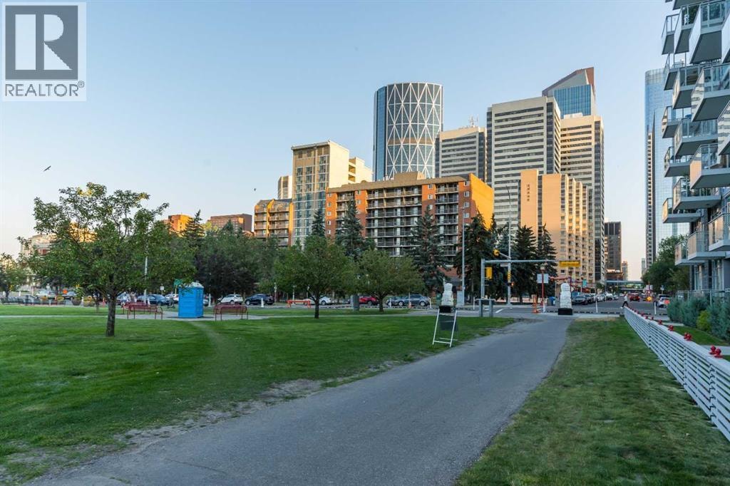 803, 108 Waterfront Court SW — photo 30