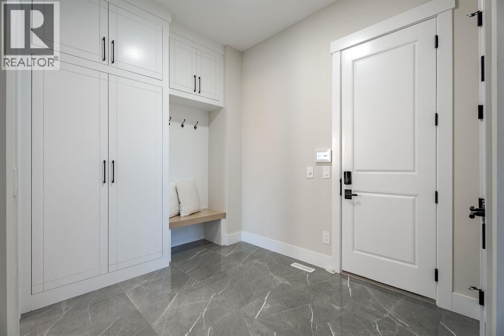 2057 Waterbury Road — photo 8