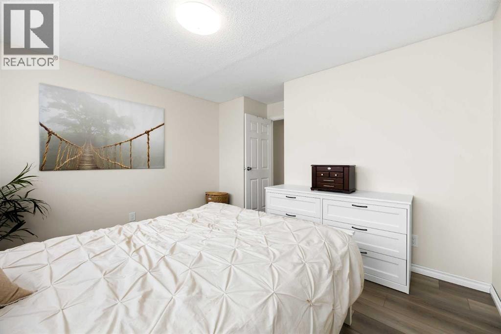215, 101 Big Hill Way SE — photo 5