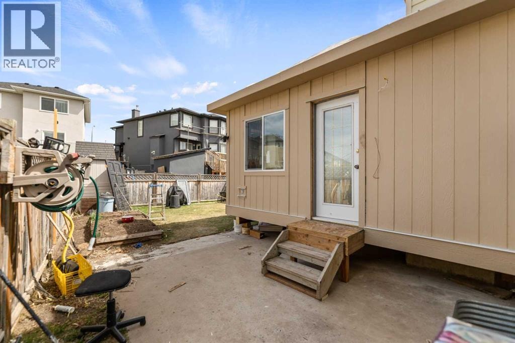 100 Saddlecrest Boulevard NE — photo 34