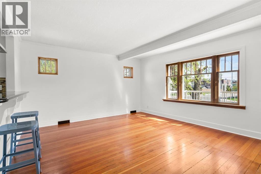 1404 18 Avenue NW — photo 10
