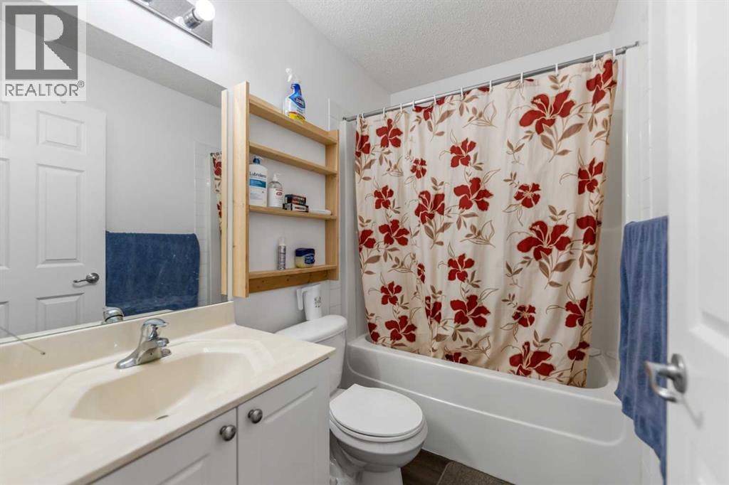 100 Saddlecrest Boulevard NE — photo 26