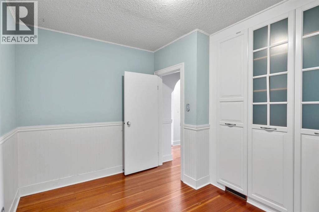 1404 18 Avenue NW — photo 22