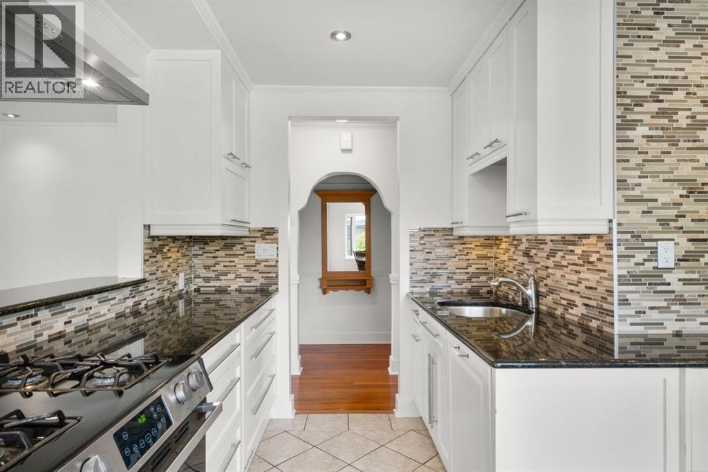 1404 18 Avenue NW — photo 18