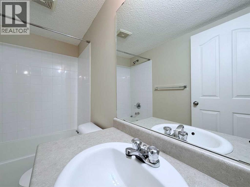 2139, 8 Bridlecrest Drive SW — photo 12