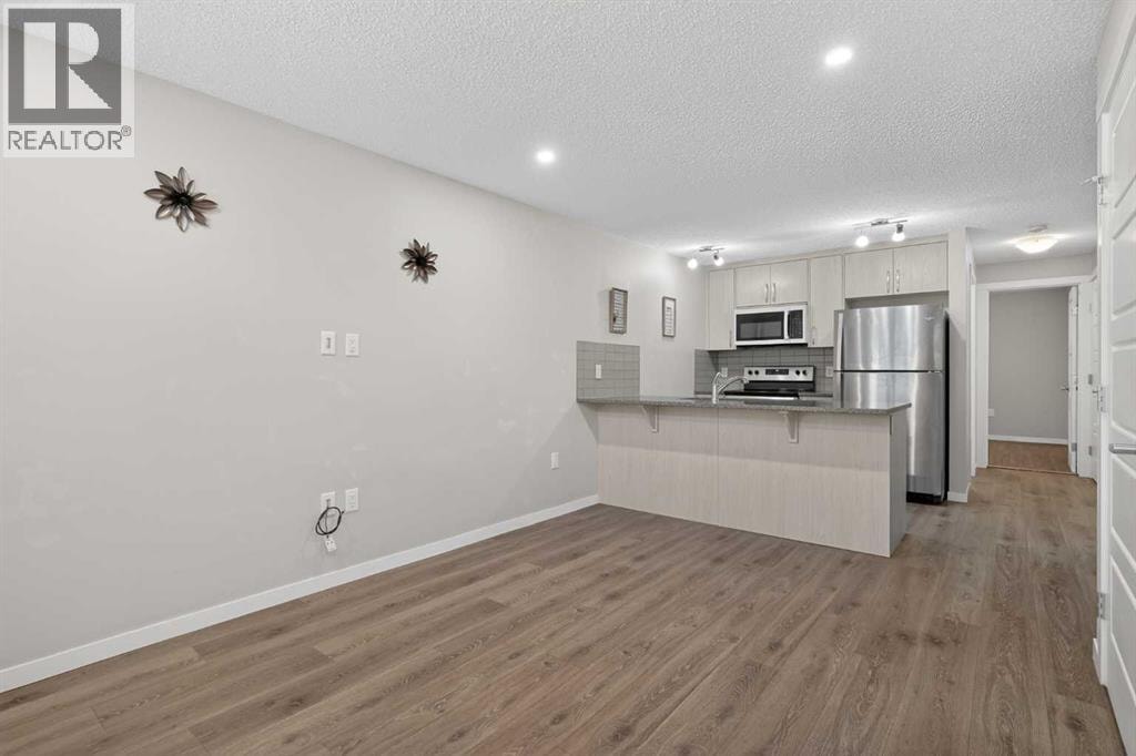 1910, 7451 Falconridge Boulevard NE — photo 10