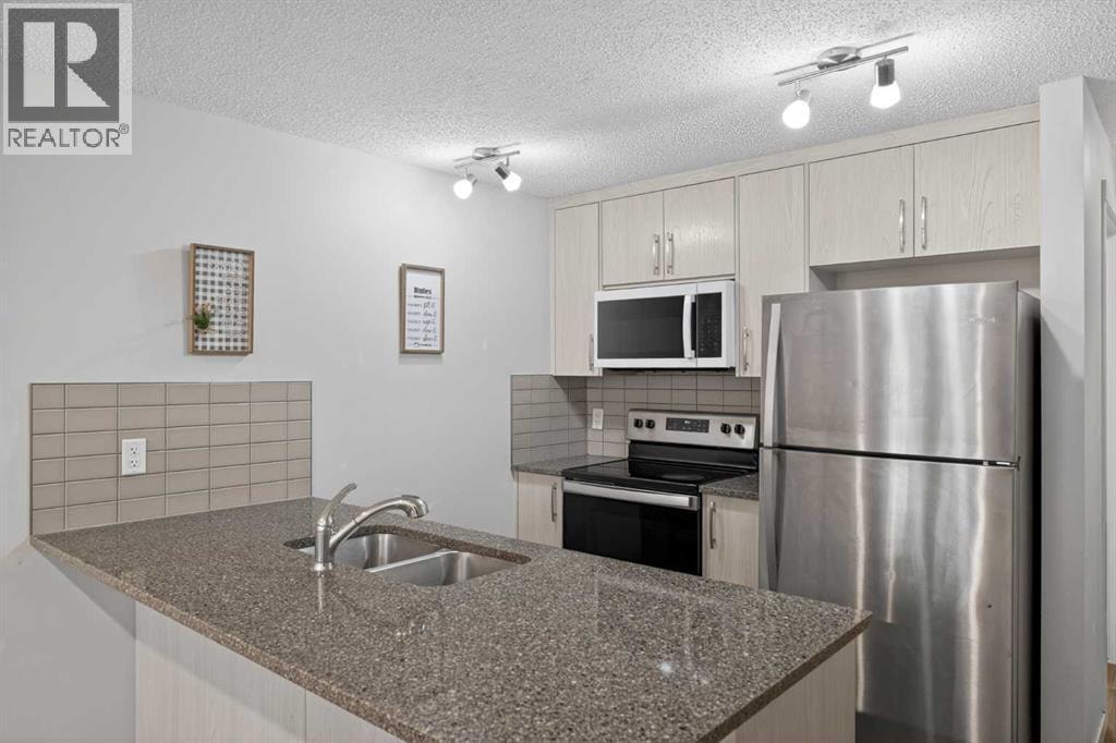 1910, 7451 Falconridge Boulevard NE — photo 16