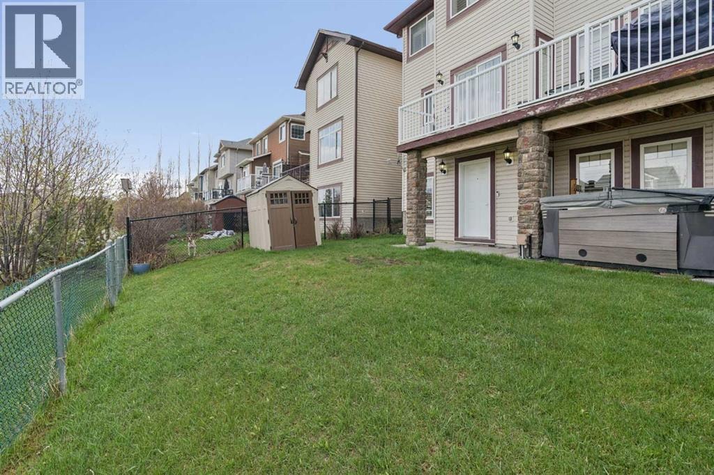 1826 Baywater Street SW — photo 43