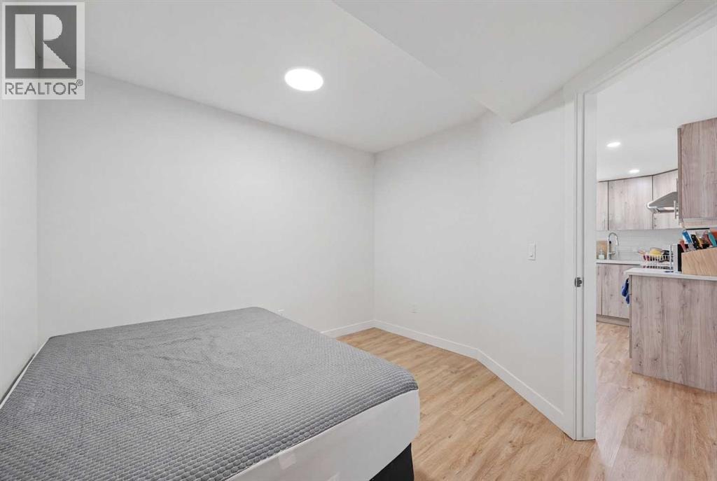 1448 Bayview Point SW — photo 41