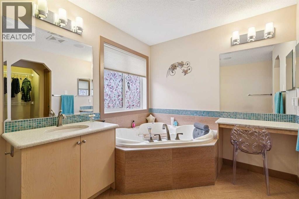 47 Silverado Skies Manor SW — photo 31