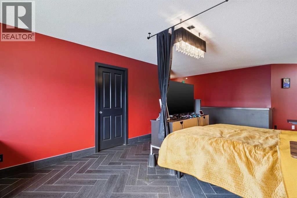 47 Silverado Skies Manor SW — photo 28