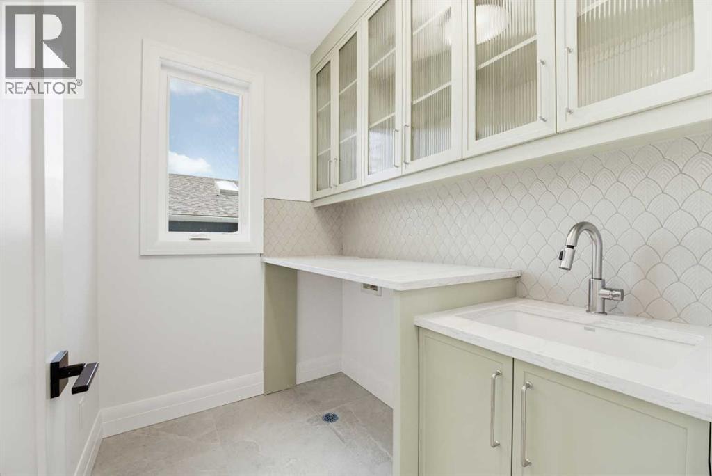 2407 4 Avenue NW — photo 17