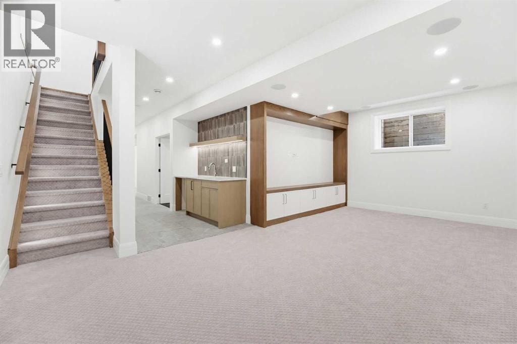 2407 4 Avenue NW — photo 27