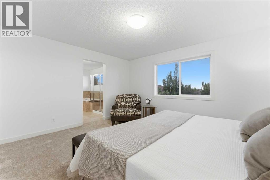 102 Cranarch Common SE — photo 33
