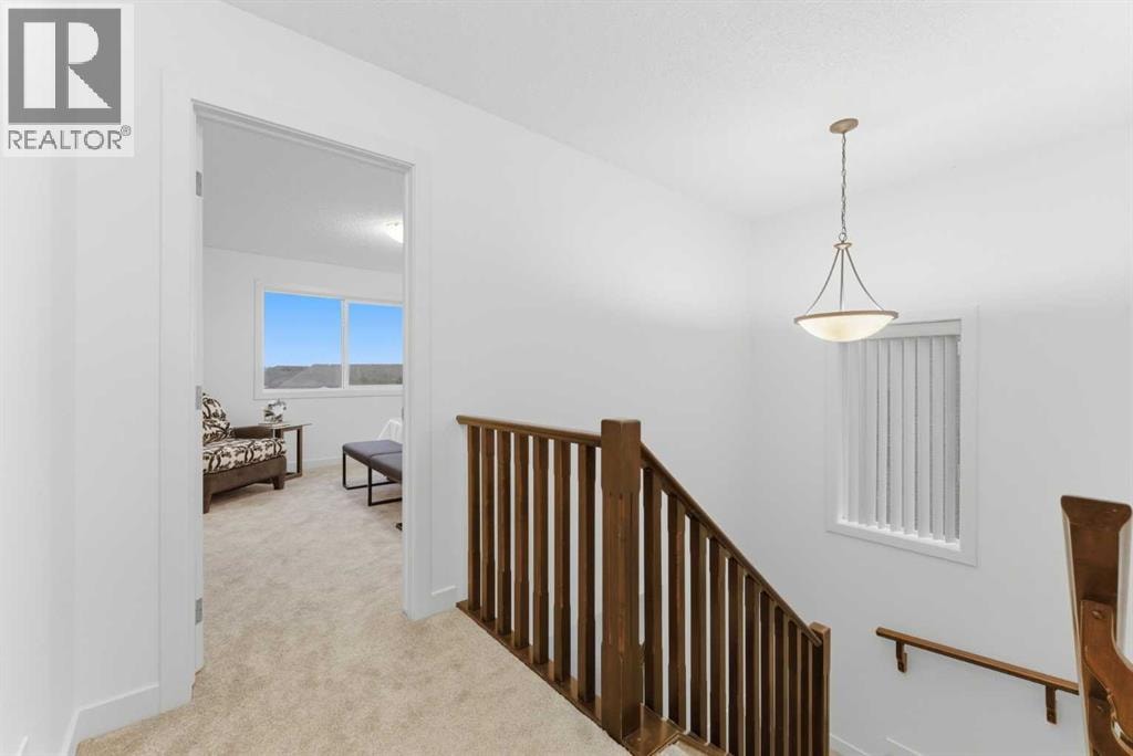102 Cranarch Common SE — photo 32