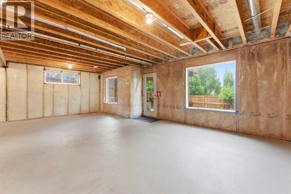 102 Cranarch Common SE — photo 46