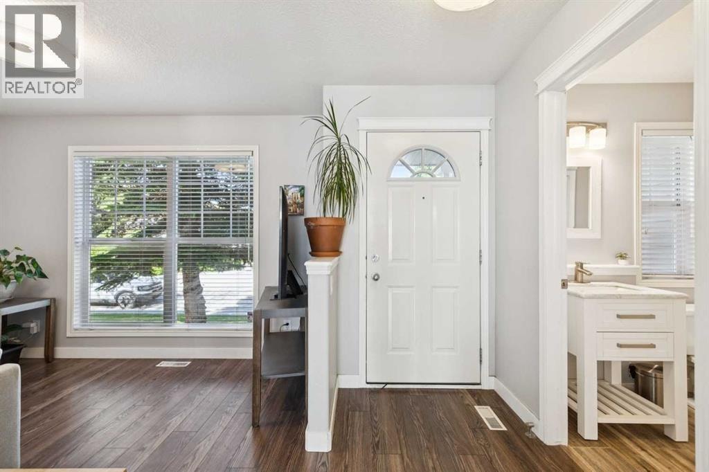 36 West Springs Way SW — photo 3