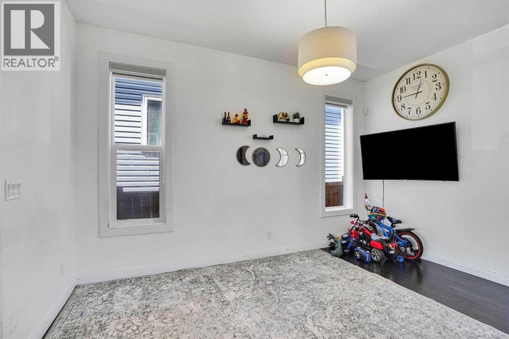 158 Redstone Common NE — photo 18