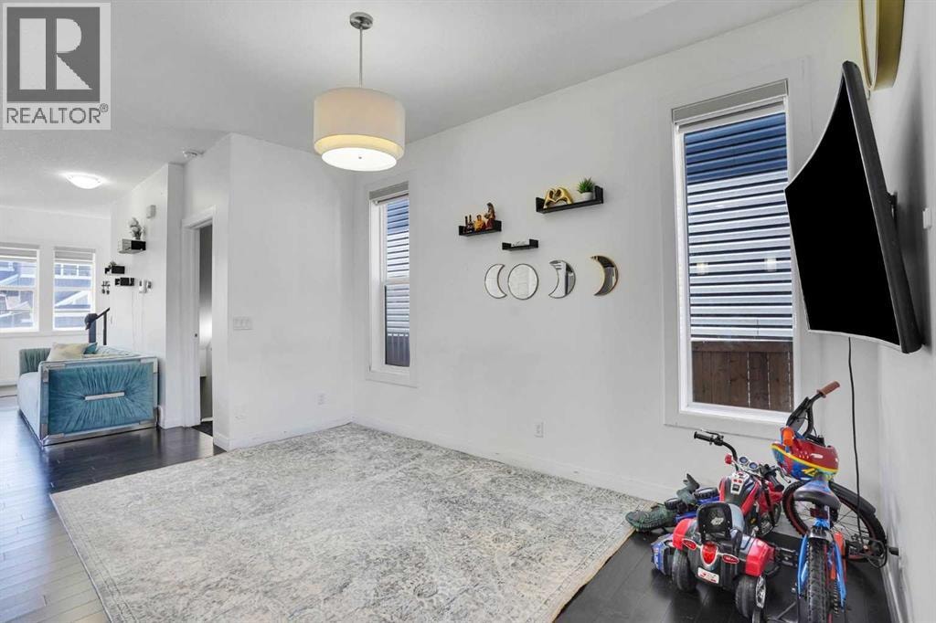 158 Redstone Common NE — photo 17
