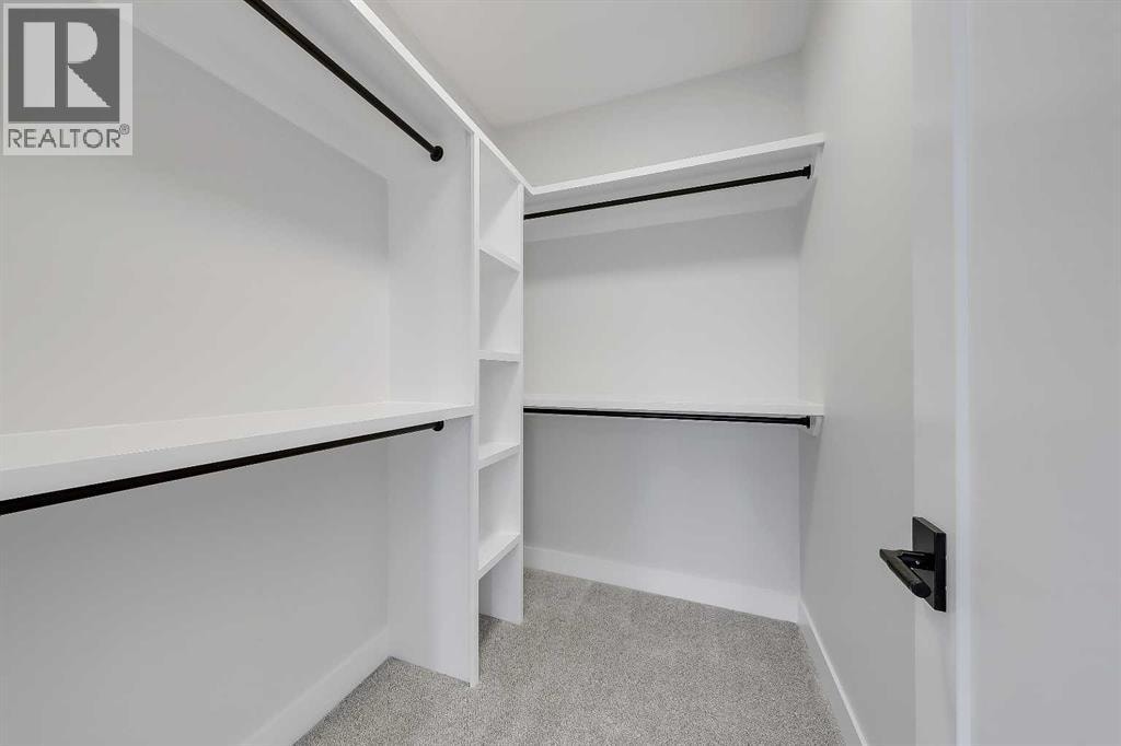 2023 26 Avenue SW — photo 32