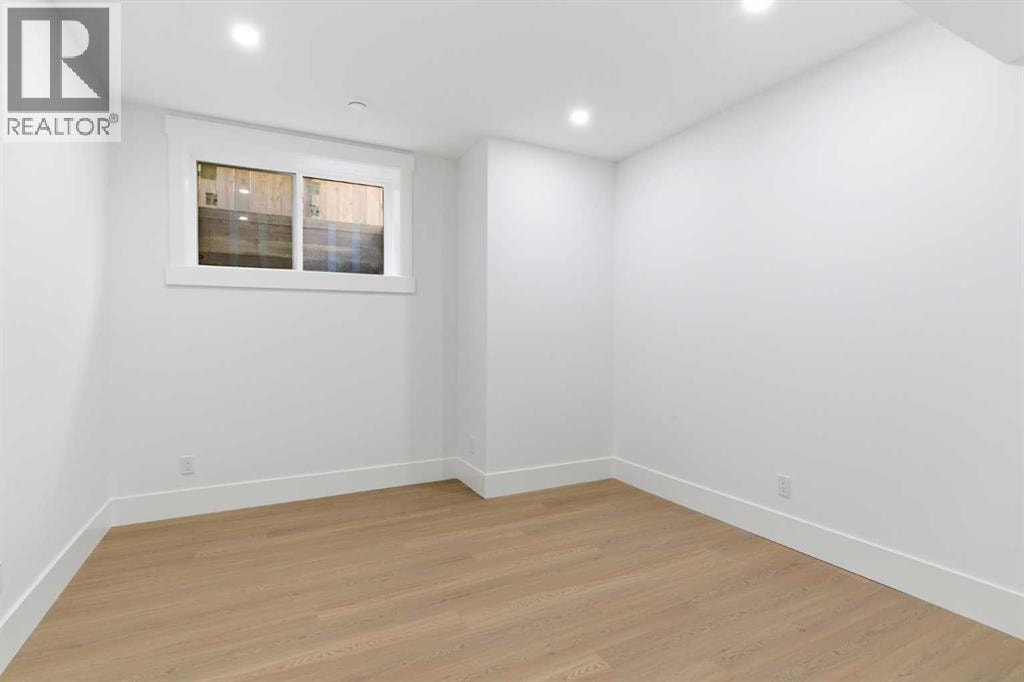 218 19 Avenue NW — photo 48