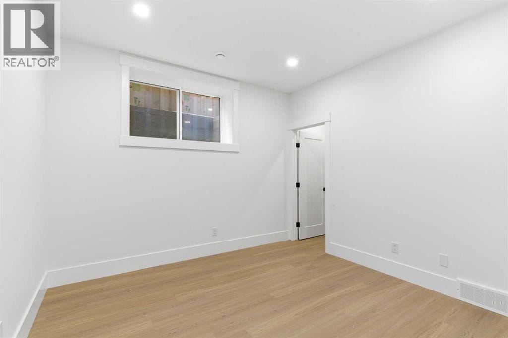 218 19 Avenue NW — photo 46