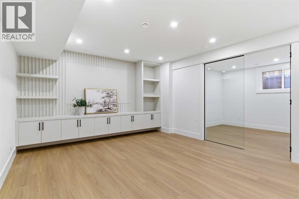 218 19 Avenue NW — photo 40
