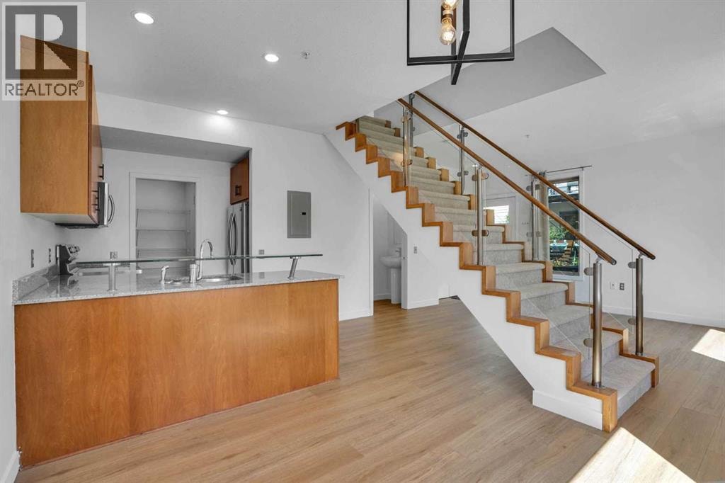201, 116 7A Street NE — photo 15