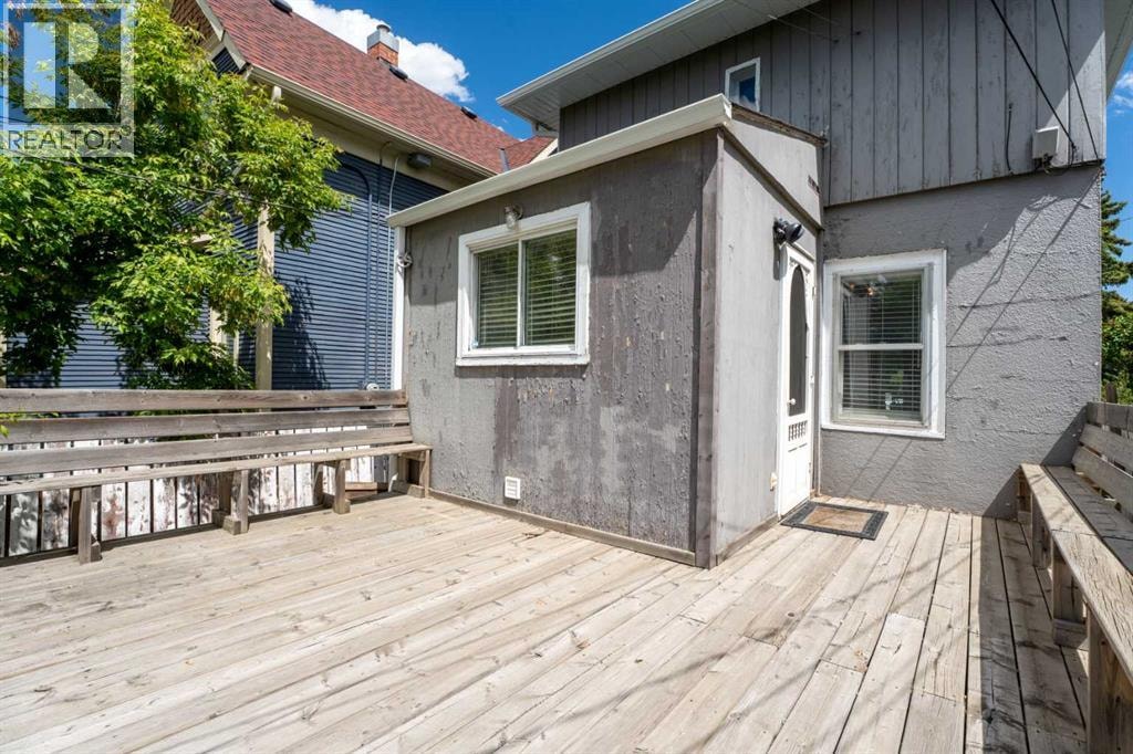 213 7A Street NE — photo 31