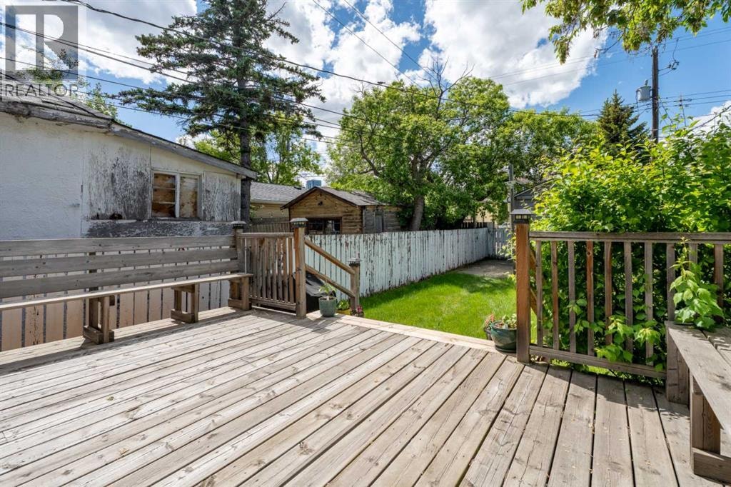 213 7A Street NE — photo 32