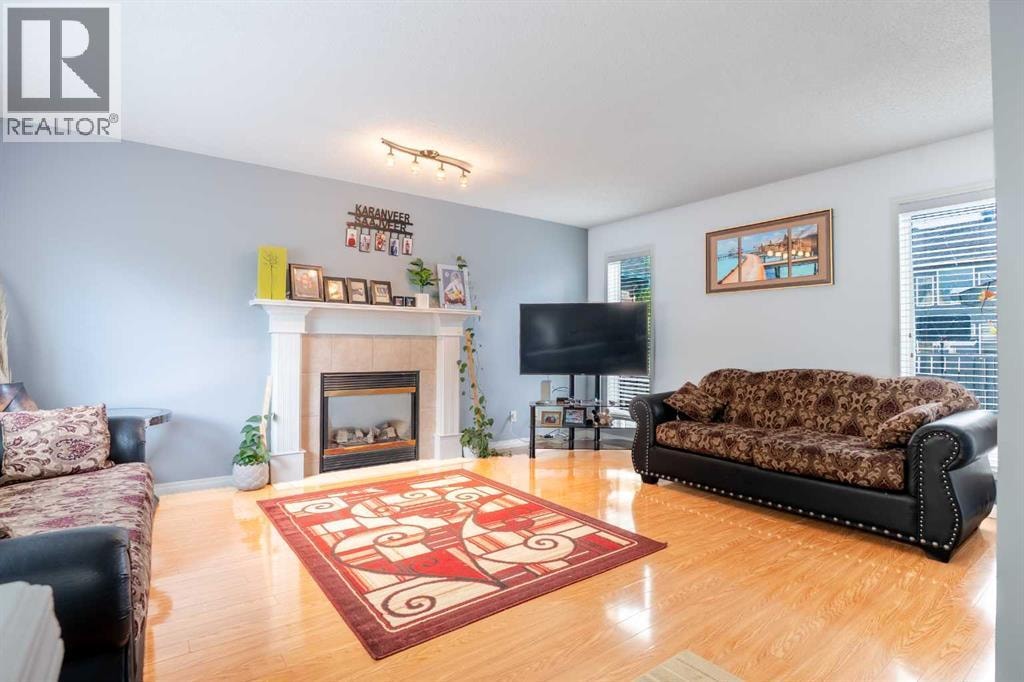 37 Martha's Haven Manor NE — photo 4
