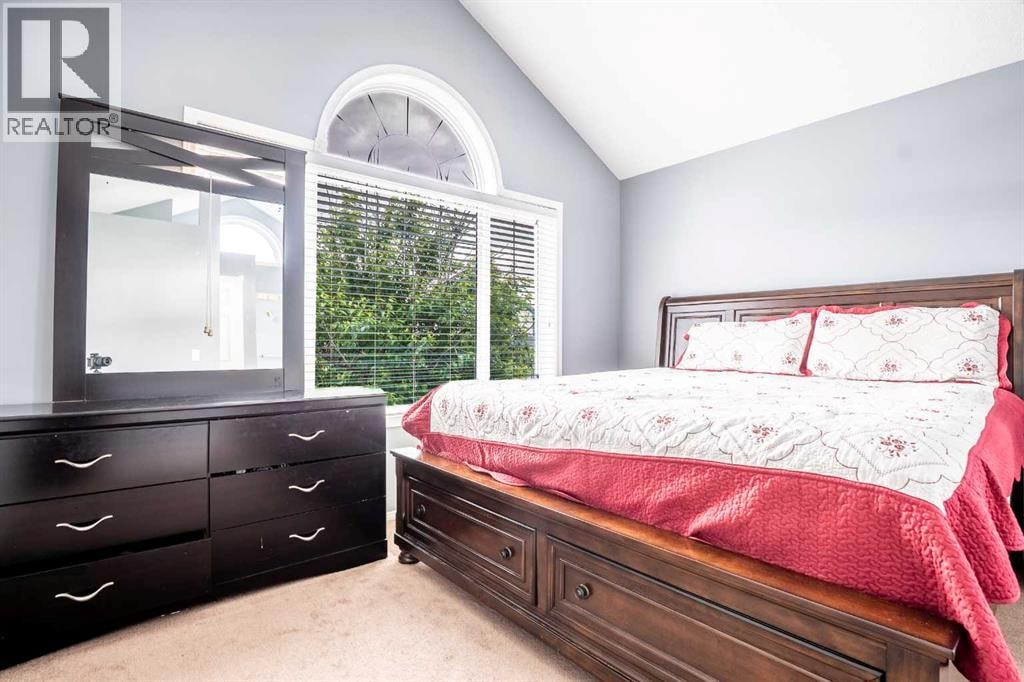 37 Martha's Haven Manor NE — photo 23