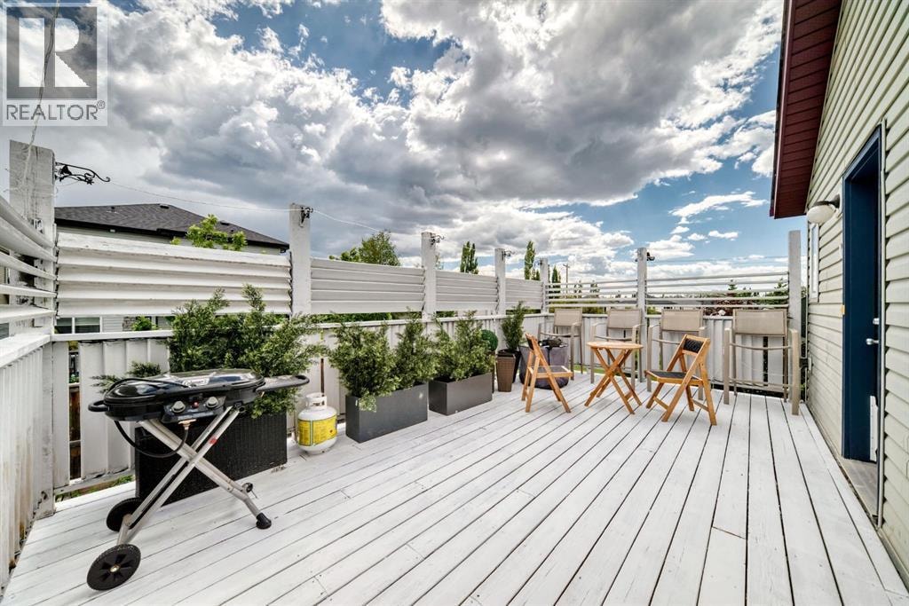 91 Panamount Gardens NW — photo 35