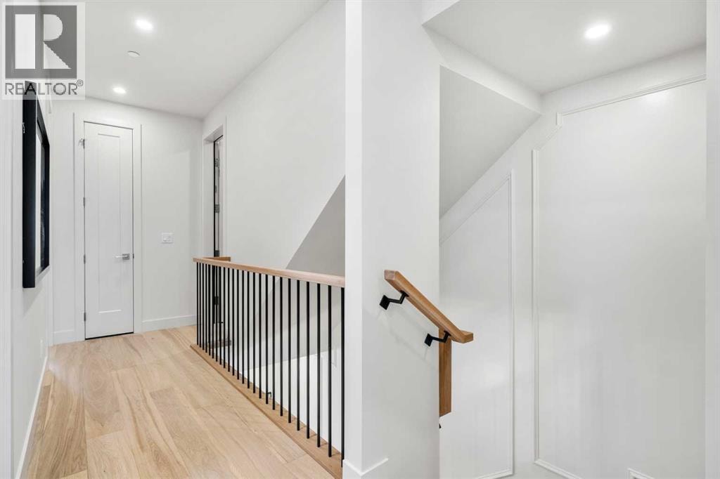 44 Greenwich Heath NW — photo 15