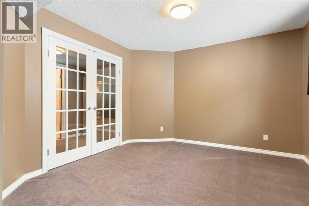 31 Gleneagles Terrace — photo 36