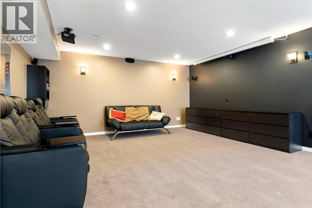31 Gleneagles Terrace — photo 40