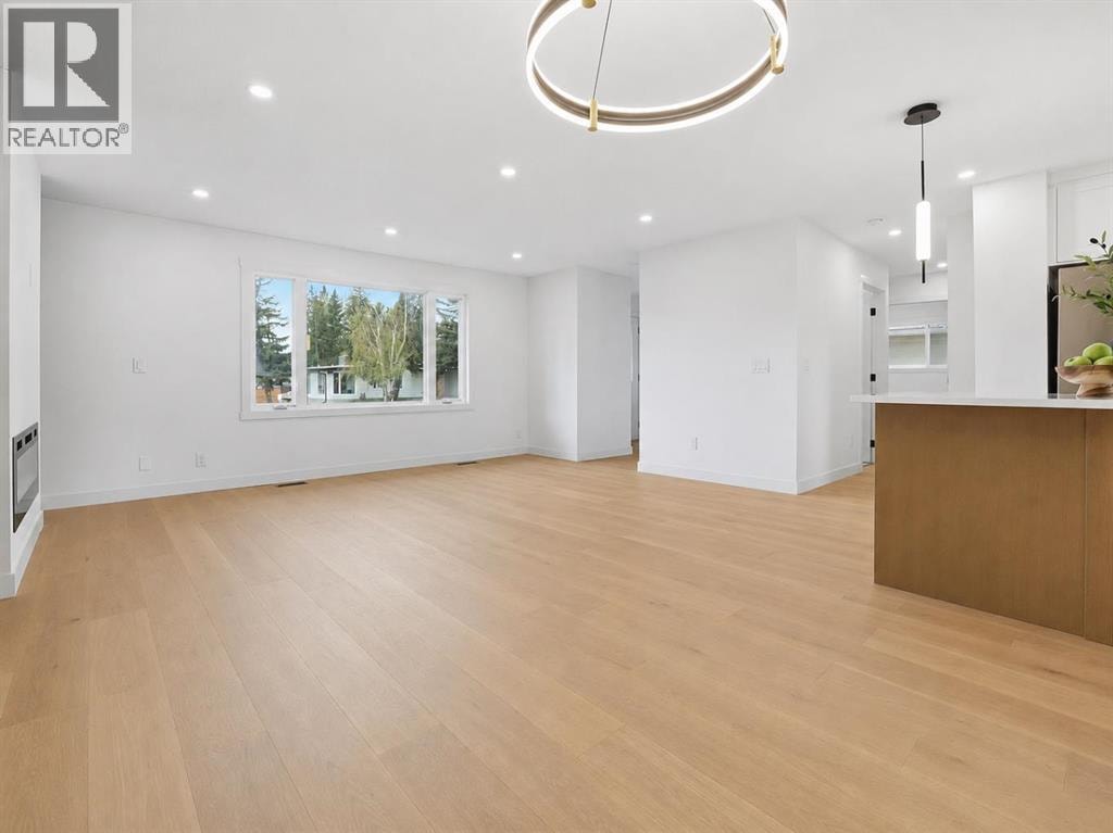 5439 Dalrymple Crescent NW — photo 20