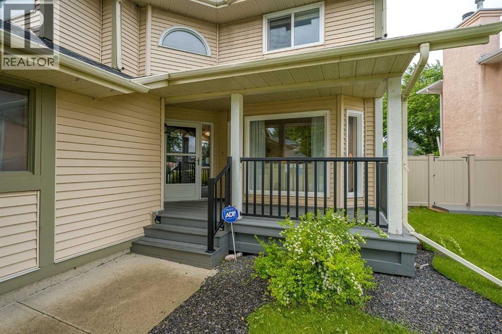 308 Douglasbank Drive SE — photo 3
