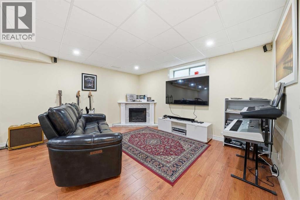 308 Douglasbank Drive SE — photo 40