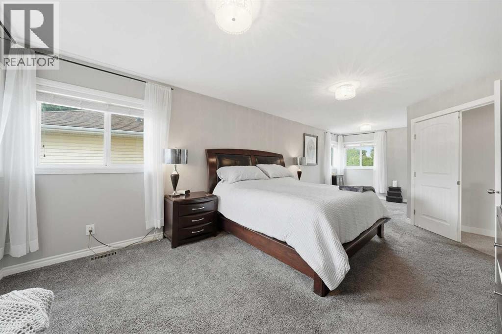 308 Douglasbank Drive SE — photo 31