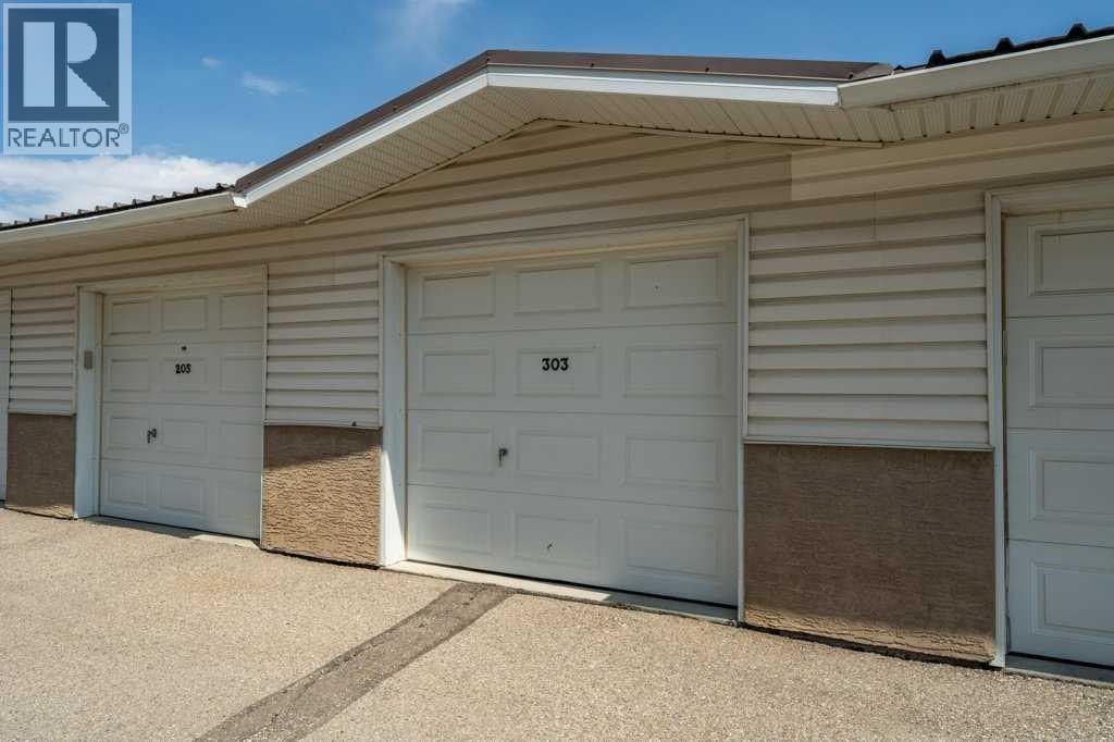 303, 300 Edwards Way NW — photo 3