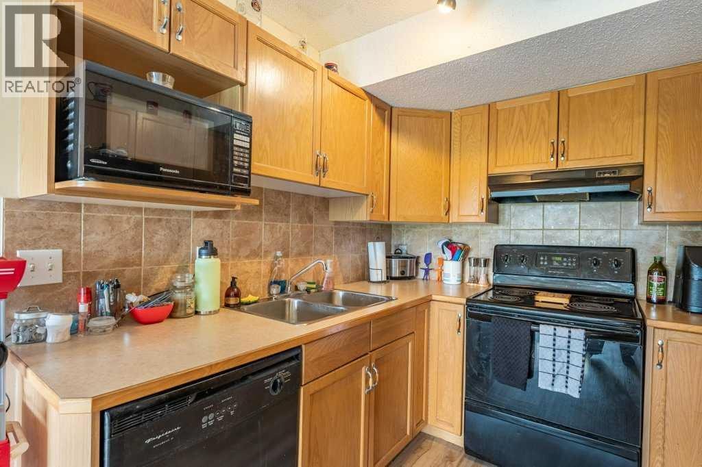 303, 300 Edwards Way NW — photo 11