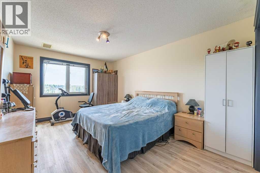 303, 300 Edwards Way NW — photo 20
