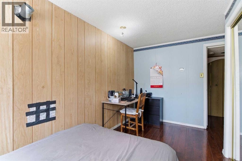 4008 36 Street NW — photo 35