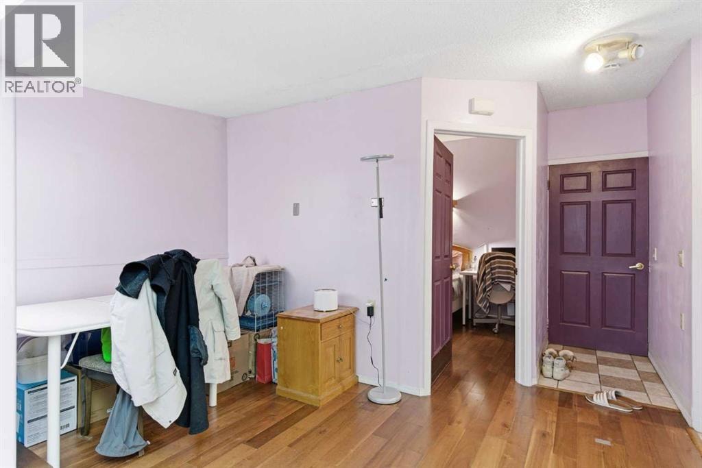 4008 36 Street NW — photo 25